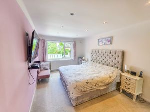 Photo 5- click for photo gallery